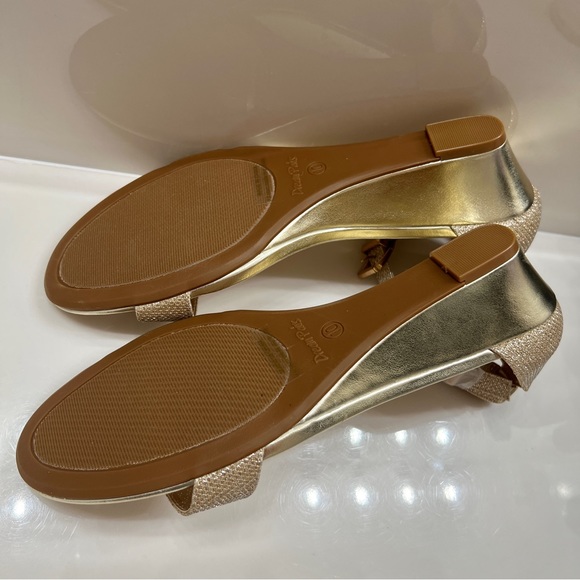 Dream Pairs Ingrid Size 10 Women’s Low Wedge Heel With Ankle Strap - Picture 8 of 10